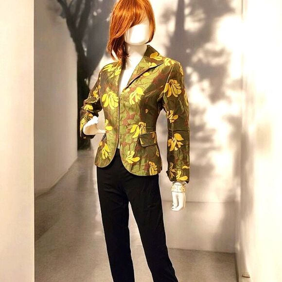 Lafayette  - Picture 1 of 9